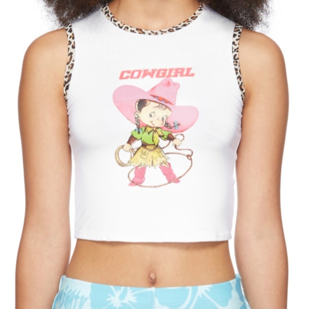 Omighty Cowgirl tank! Super flattering tank! Barely worn ❤️